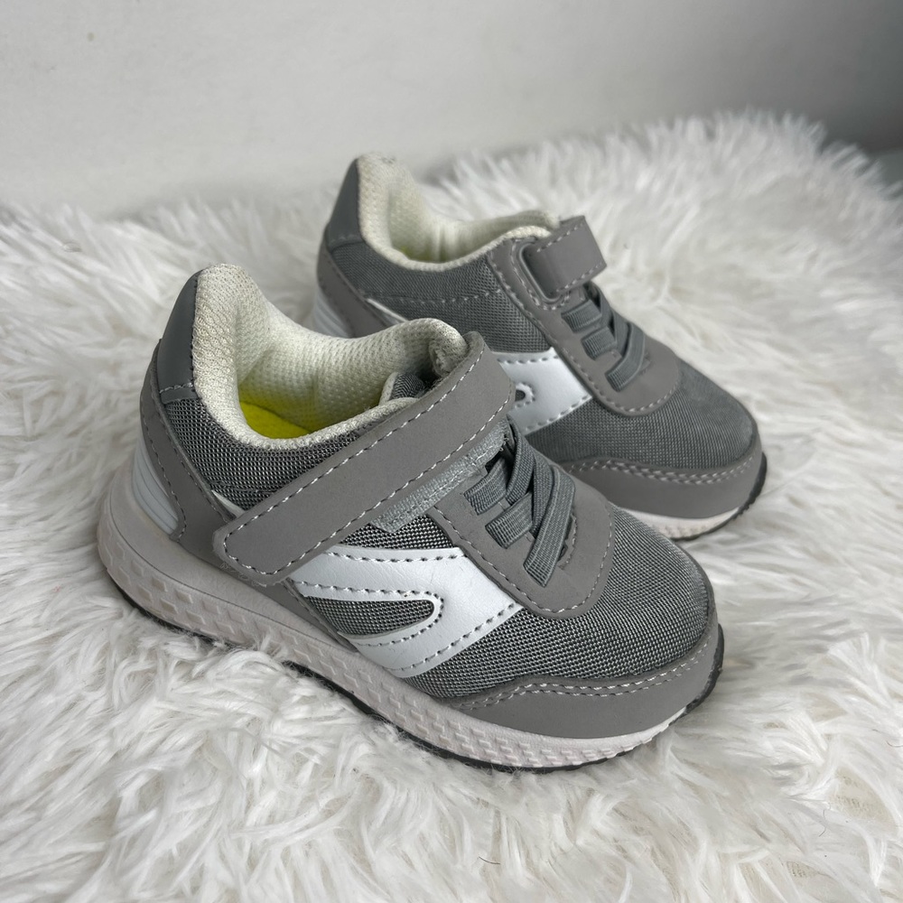 USED Cat & jack baby boy shoe